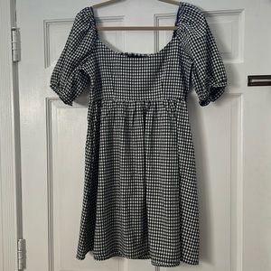 Tuckernuck Pomander Place, size small dress.